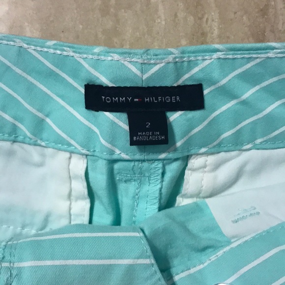 Tommy Hilfiger Shorts - Picture 3 of 4